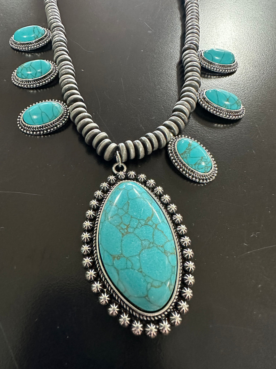 Oval Turquoise Magic Necklace Set