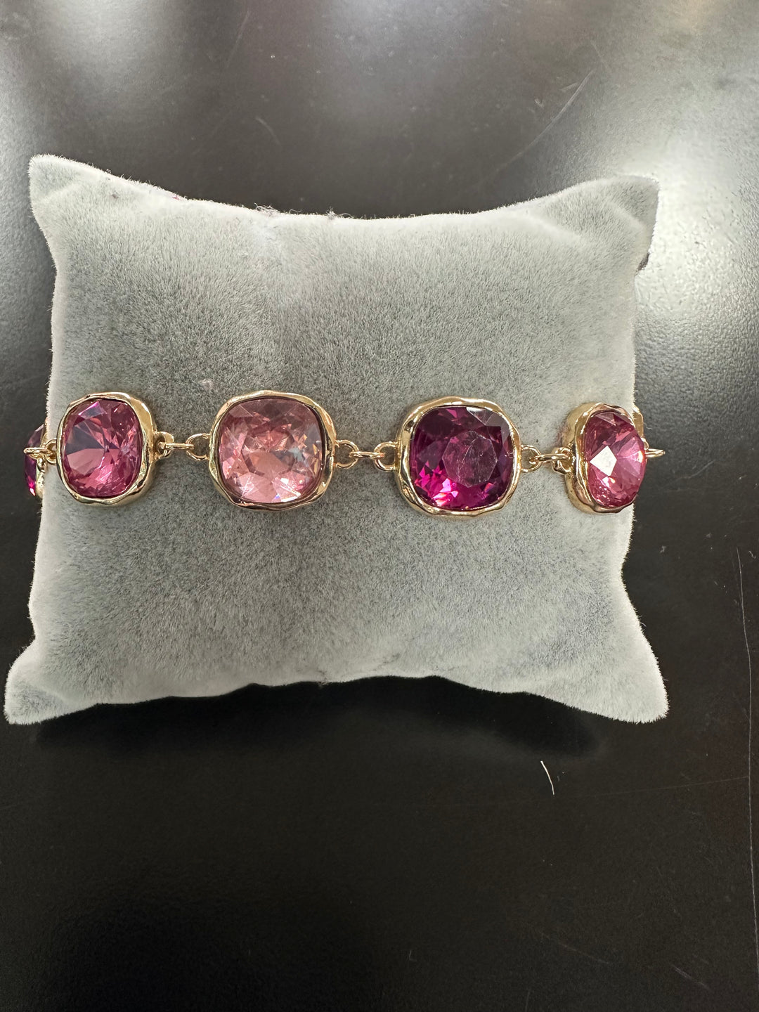June’s Sq. Faceted Bracelet