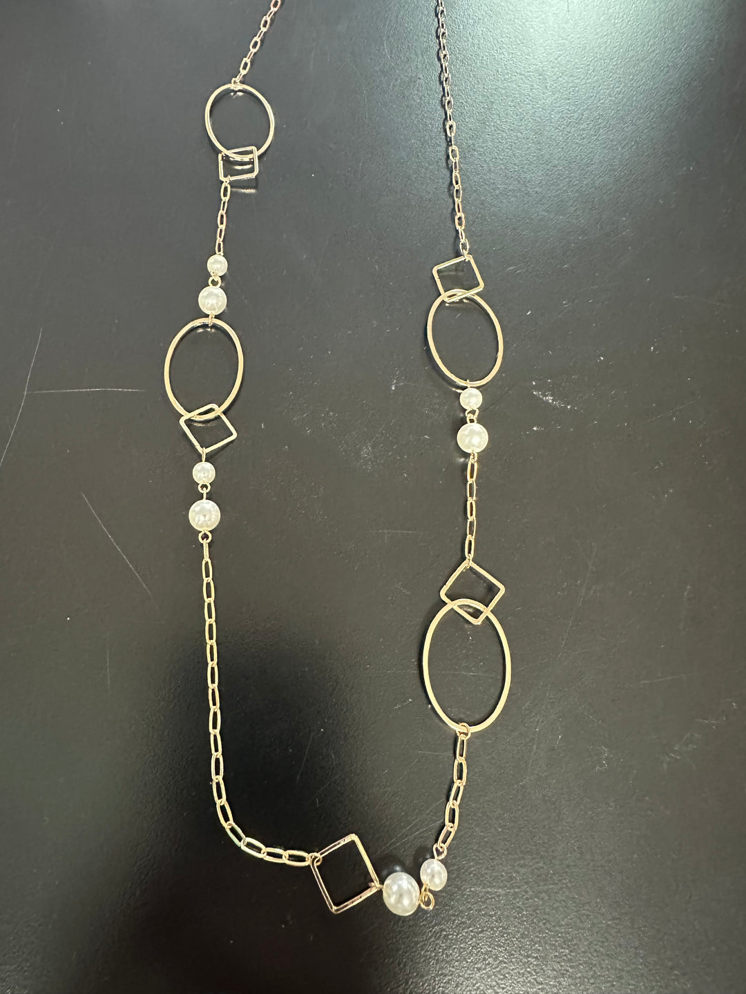 Geometric Pearl Necklace