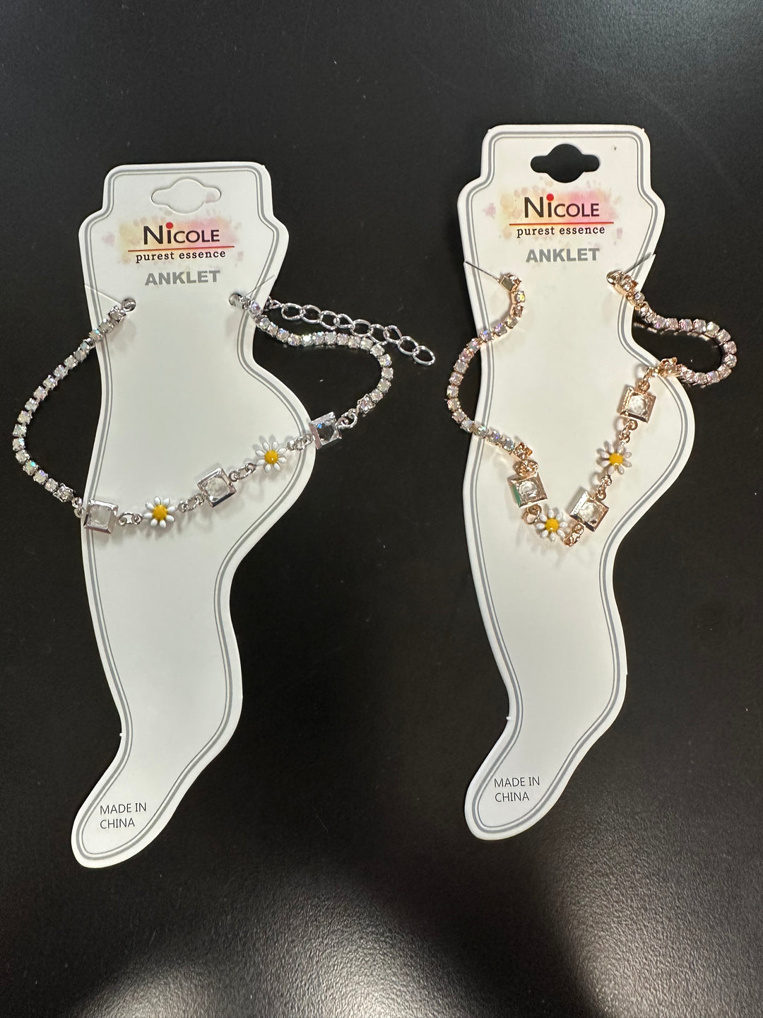 Ankle bracelet (Anklet)