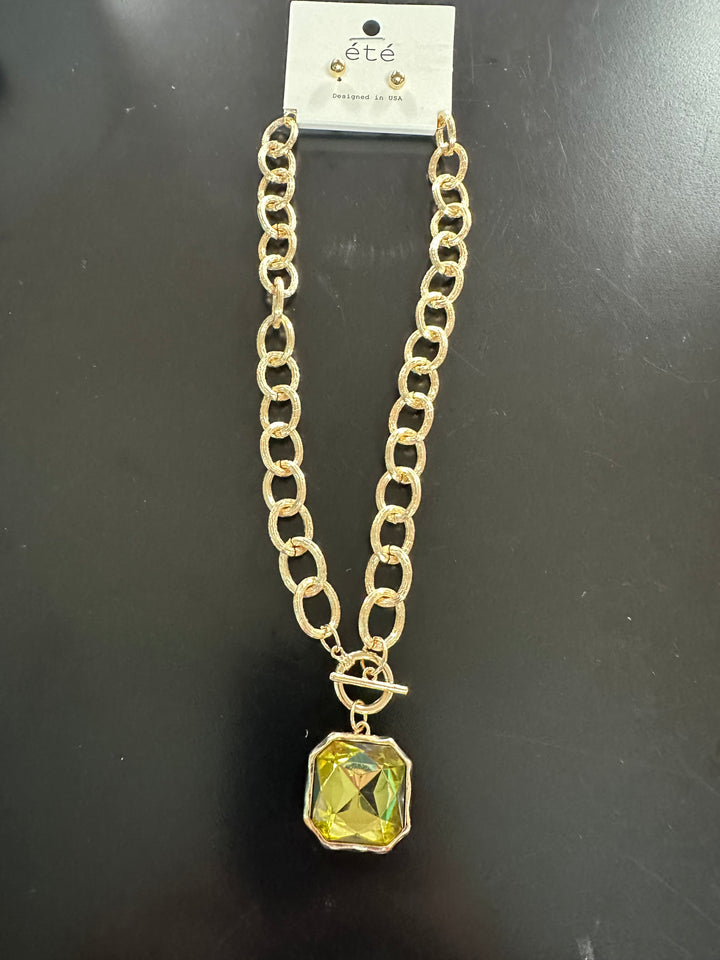 Toggle Necklace w/Lg Crystal Stone