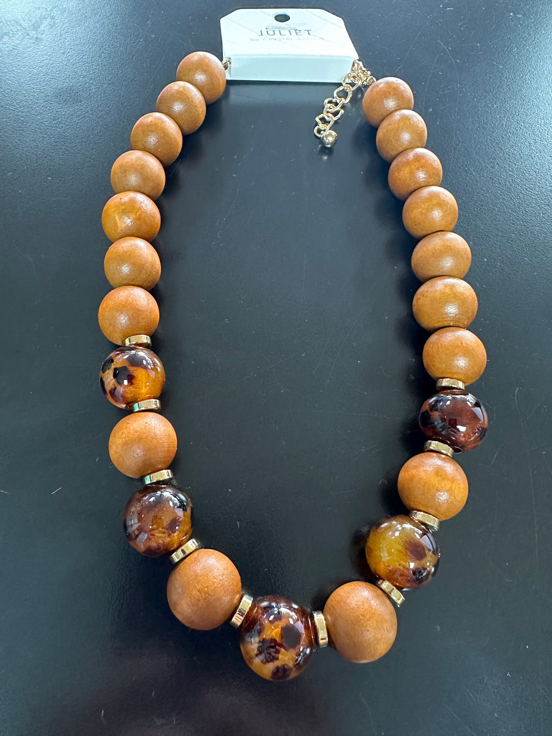 Leopard Looks Necklace