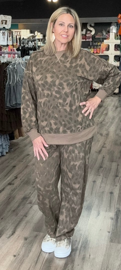 Mary Ann’s Comfy 2 pc. Lounge Set