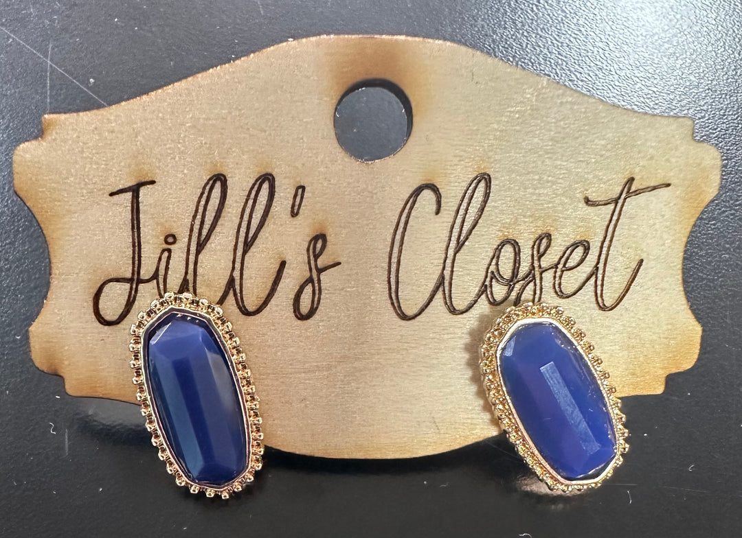 Oval Stud Earrings