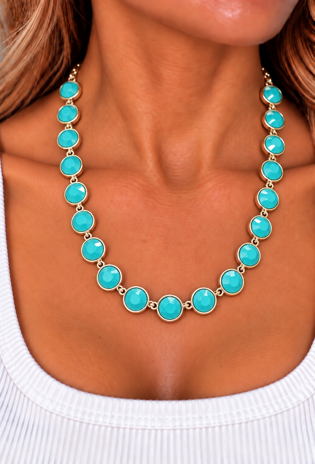 Jennifer’s Rd Faceted Stone Necklace