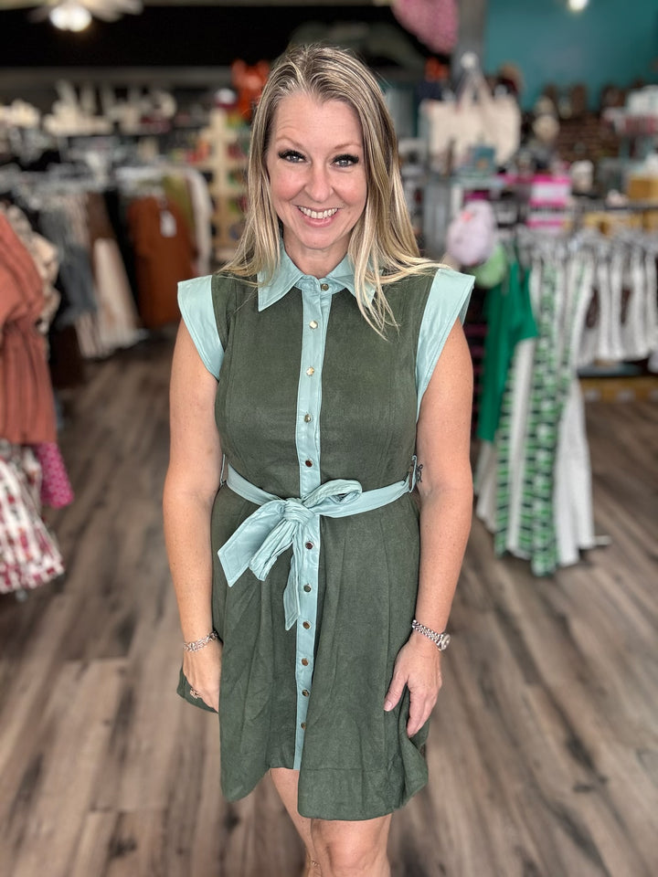 Mona’s Button up Dress