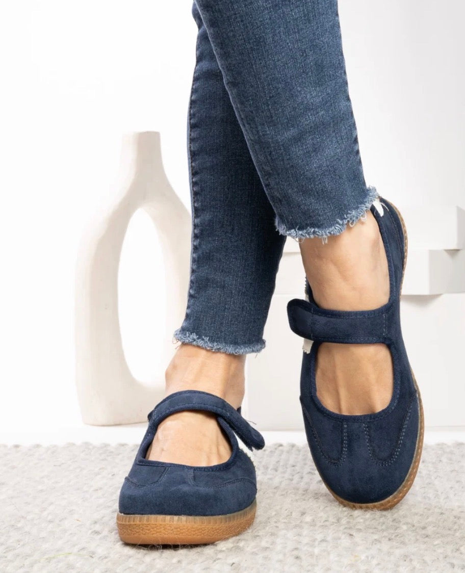 Corky’s Calm Down Shoes