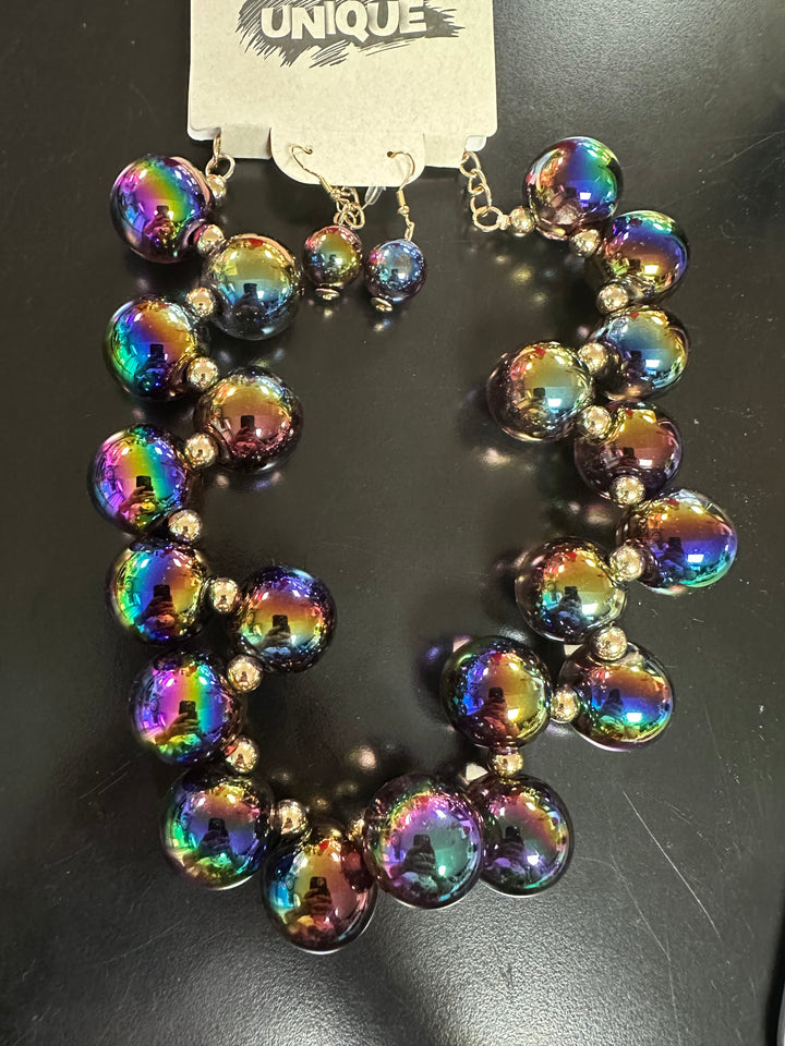 Amanda’s Big Ball Necklace & Earrings set