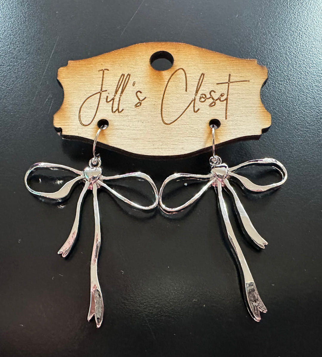 Bow earrings