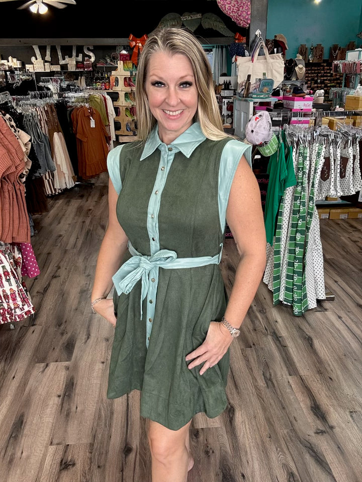 Mona’s Button up Dress