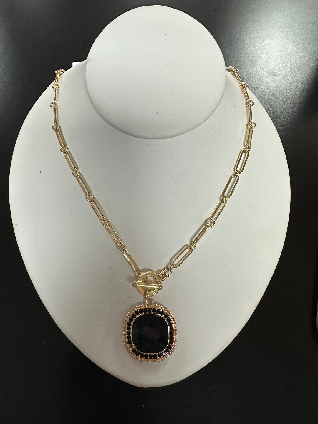 Jeweled Pendant Necklace