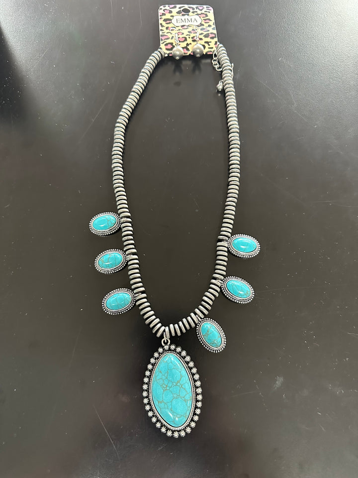 Oval Turquoise Magic Necklace Set