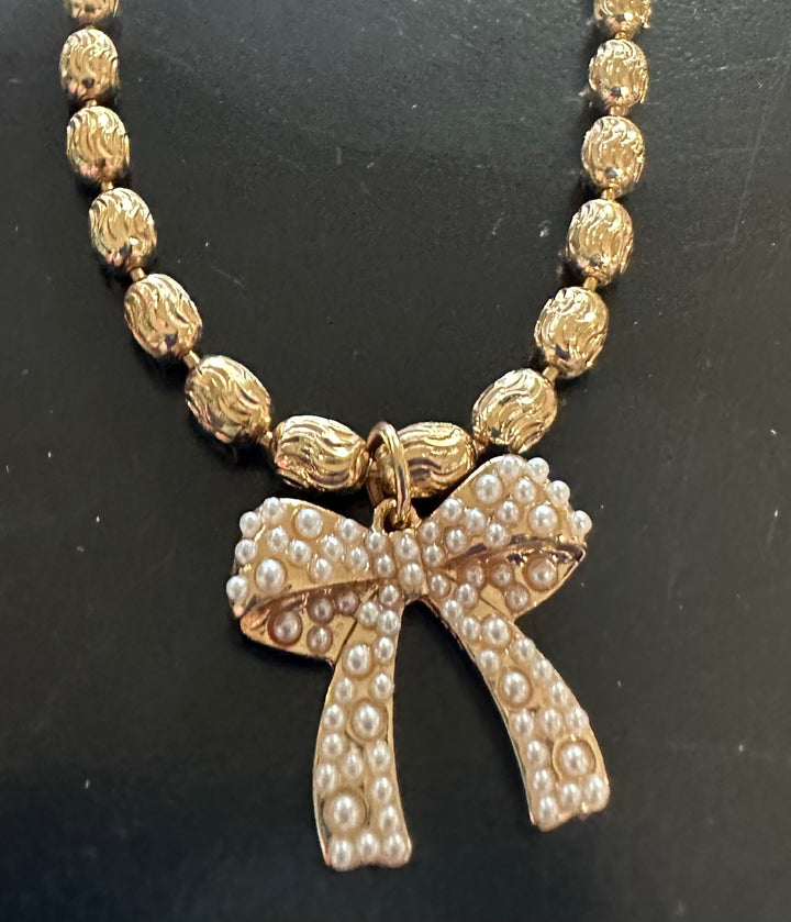 Pearl Bow Gold Necklace Set