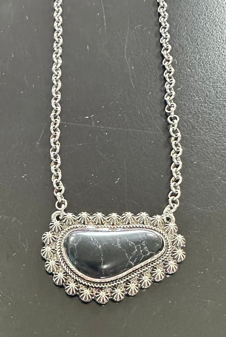 Single Stone Western Necklace