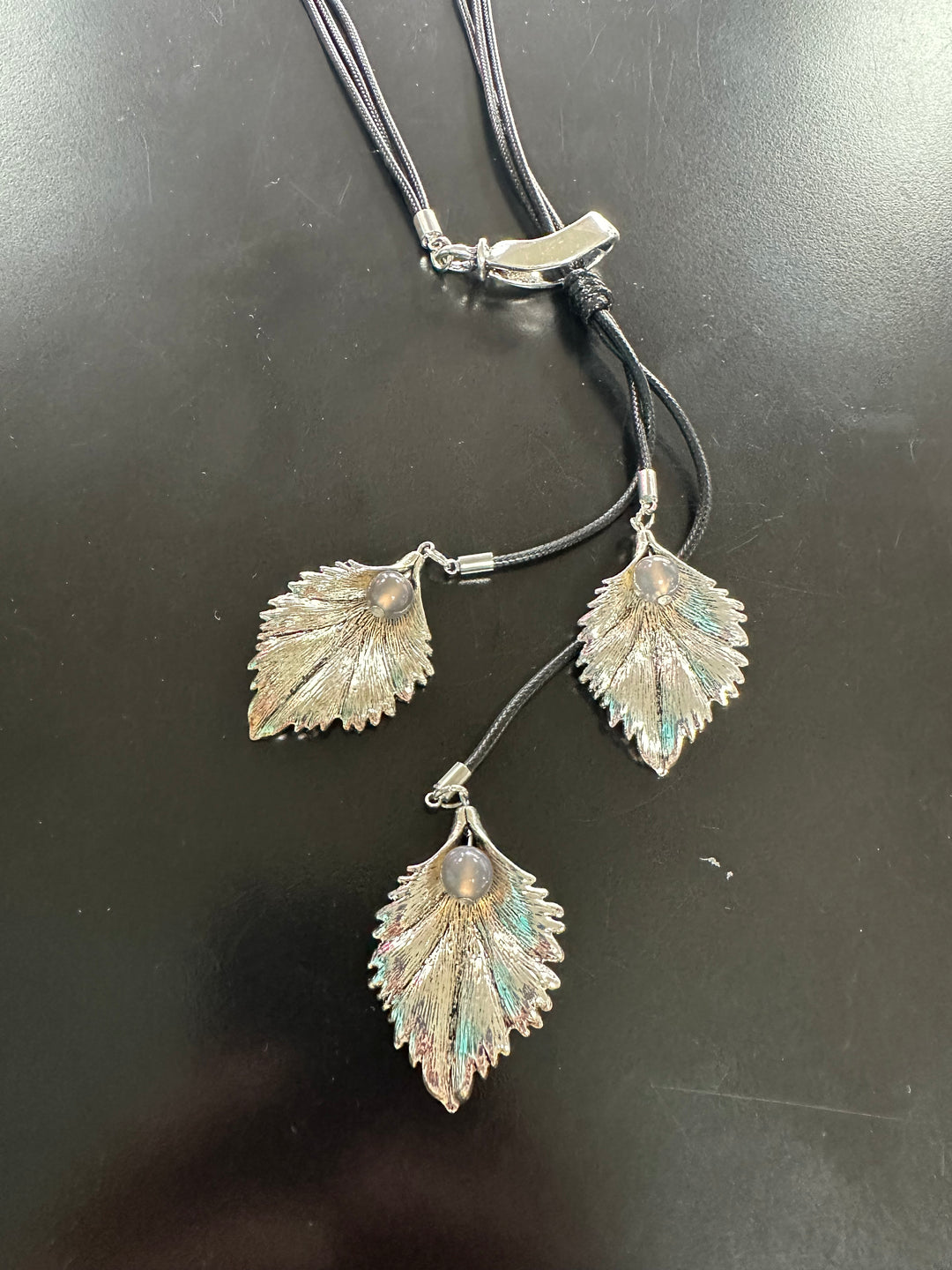 Long Corded leaf Necklace