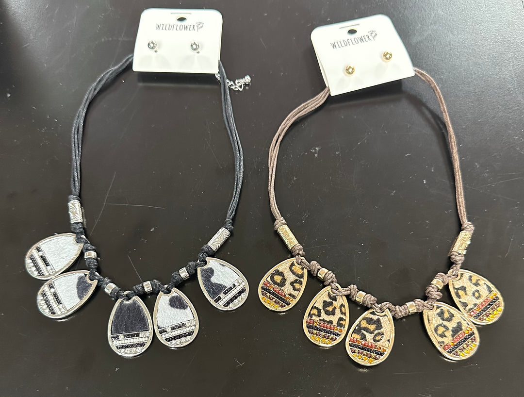 Carrie’s Hair-on Necklace