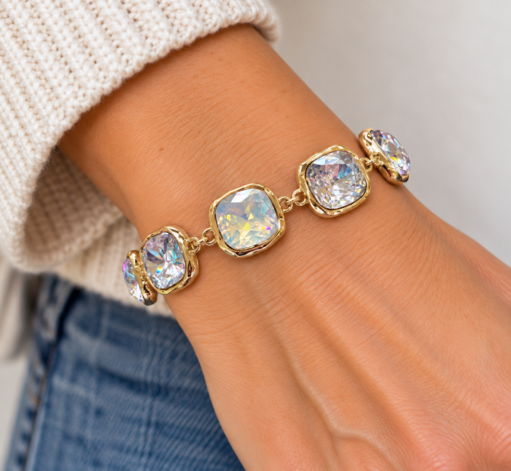 June’s Sq. Faceted Bracelet