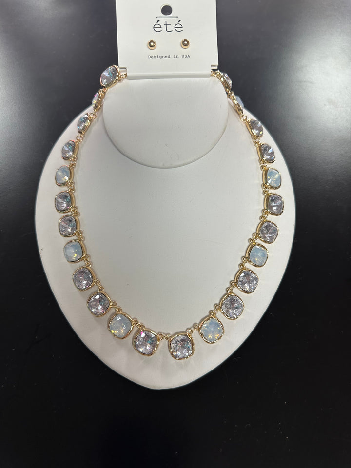 Mavis’ Bling Necklace Set