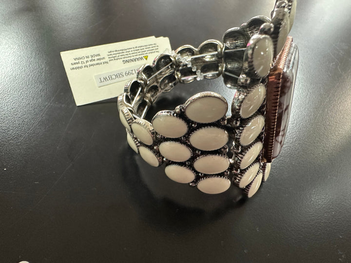 Western style stone bracelets