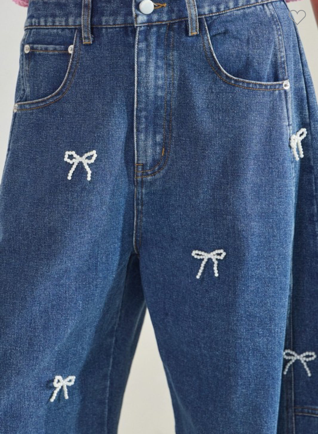 Pearly Bow Barrel Jeans