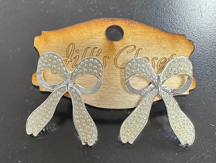 Pearly Bow Earrings