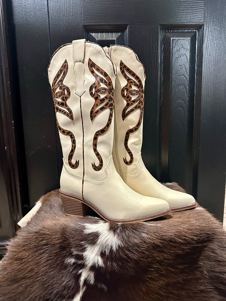 Perfect Leopard Boots