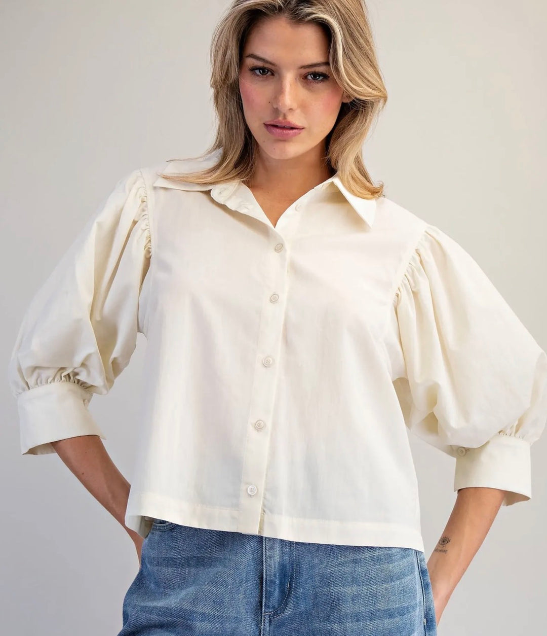 Puffed Sleeve Blouse