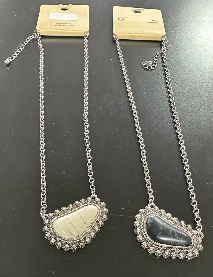 Single Stone Western Necklace