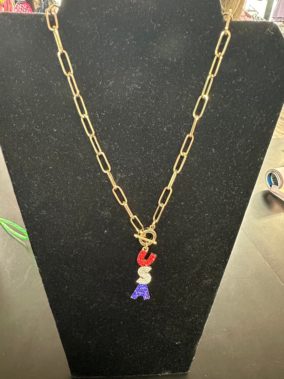 USA Gold Chain Toggle Necklace