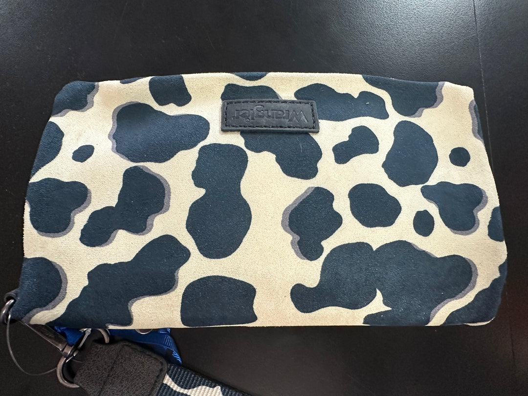 Wrangler Animal Print Crossbody Wallet