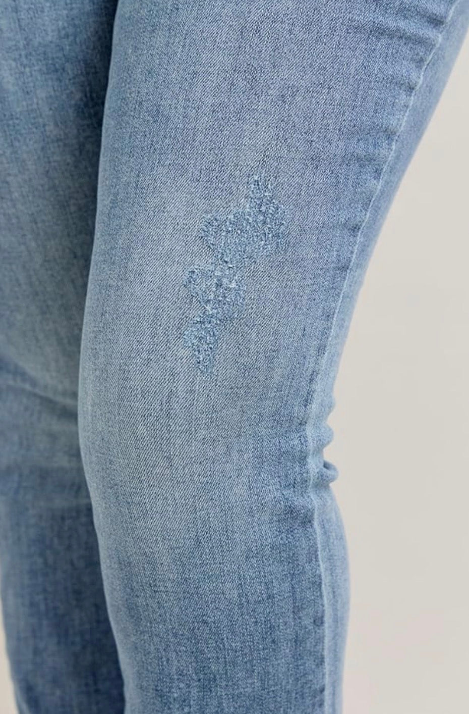 Judy Blue mid-rise Bootcut Jean