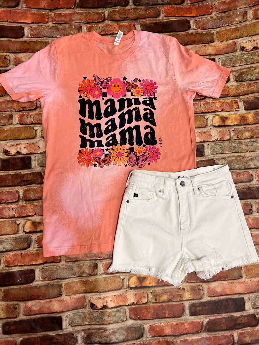 Retro Mama Tee