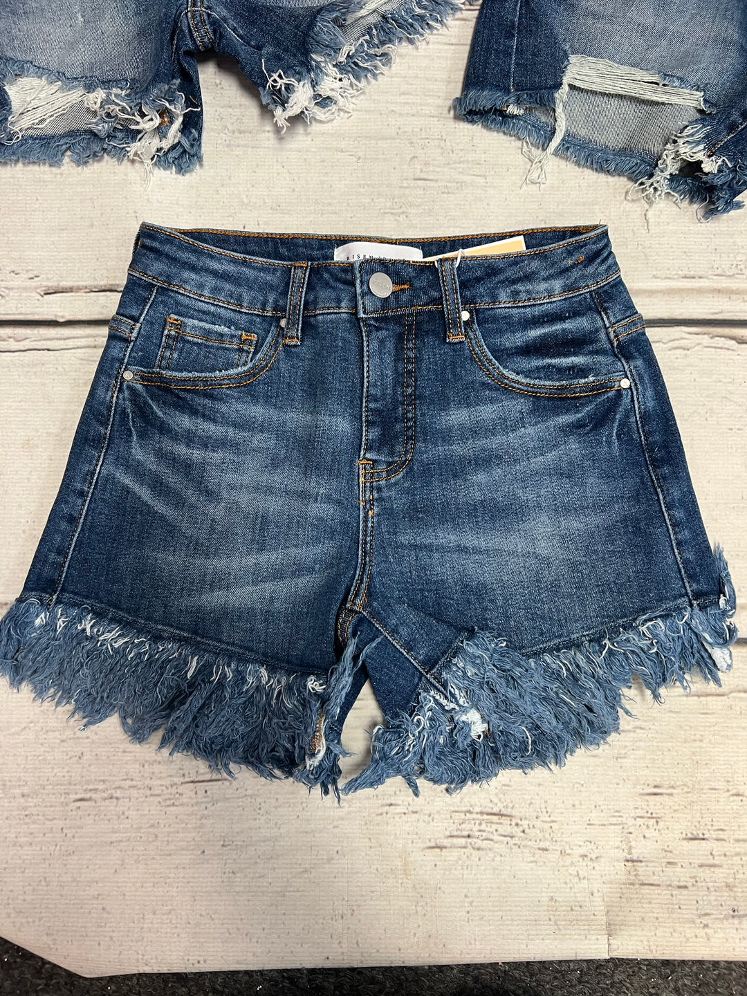 Frayed shorts low rise