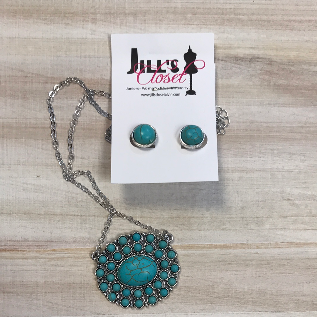 Faux Turquoise necklace & earring set